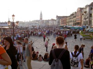 Assoturismo: 1,7 milioni di stranieri in Italia. Trionfano le città d’arte