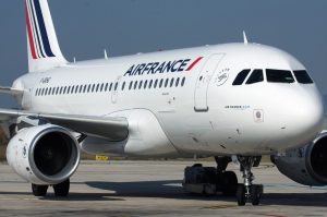 Air France taglia capacità sul corto raggio e 465 posti di lavoro
