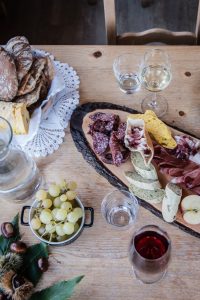 L’Alto Adige e le tradizioni culinarie che non finiscono mai: il Törggelen