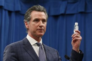 California: il governatore Newsome emette nuova ordinanza per 19 contee