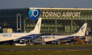Blue Air sospende alcuni voli da Torino fino al 20 settembre