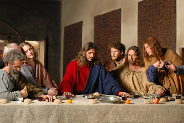 “The last supper. The living tableau”: il cortometraggio in scena alle Grotte di Frasassi