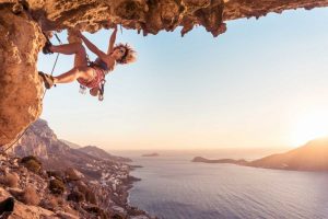 Vela, arrampicate e trekking sull’isola greca di Kalymos con la regia di OverAlp