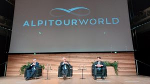 Alpitour World cambia immagine e affianca l’infinito allo storico gabbiano della compagnia