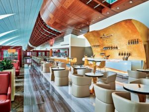 Emirates ha riaperto la settima lounge a Dubai. Oltre 30 quelle tornate operative nel mondo