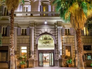 Il gruppo israeliano Isrotel debutta in Europa con l’acquisizione del Savoy di Roma