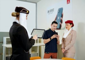Emirates: 20.000 device Apple agli equipaggi di cabina per semplificare i servizi