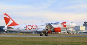 Czech Airlines celebra un secolo di attività con una mostra all’aeroporto di Praga