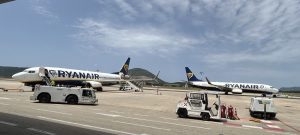 Ryanair: 60 voli cancellati, 150 partenze ritardate. 