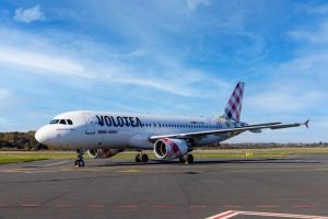 Volotea inaugura oggi le due nuove rotte da Salerno per Verona e Catania