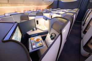 Cathay Pacific alza il sipario sulla nuova business class, Aria Suite