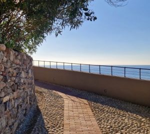 Monterosso Via del Bastione che collega la frazione di Fegina al Convento dei Cappuccini