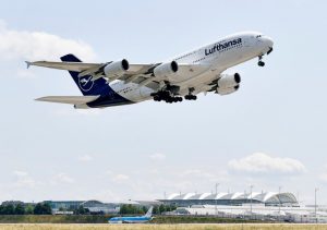 Lufthansa: dal 30 aprile sulla Monaco-Denver debutterà  l’Airbus A380