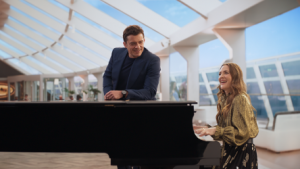 Drew Barrymore e Orlando Bloom i testimonial del primo spot Msc al Super Bowl