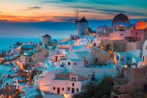 Boom di turisti in Grecia: fatturato del settore in crescita di 3 mld rispetto all’era pre-Covid