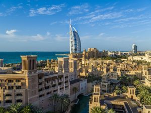 Dubai rilancia l’impegno sulla sostenibilità del turismo: nuovi obiettivi per il ricettivo