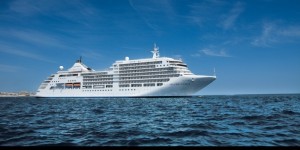 Silversea allenta le policy anti-Covid: niente test pre-imbarco per i vaccinati