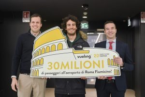 Vueling consolida il legame con Roma Fiumicino: 30 mln di passeggeri in 20 anni di attività