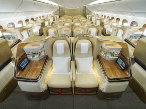 Emirates: i Boeing 777 dotati delle nuove cabine in servizio verso Kuwait e Dammam