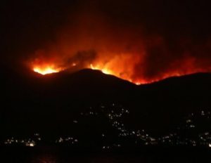 Grecia: dopo Rodi anche Corfù nella morsa del fuoco