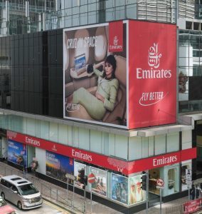 Emirates: taglio del nastro per un nuovo Travel Store a Hong Kong, primo in Asia orientale