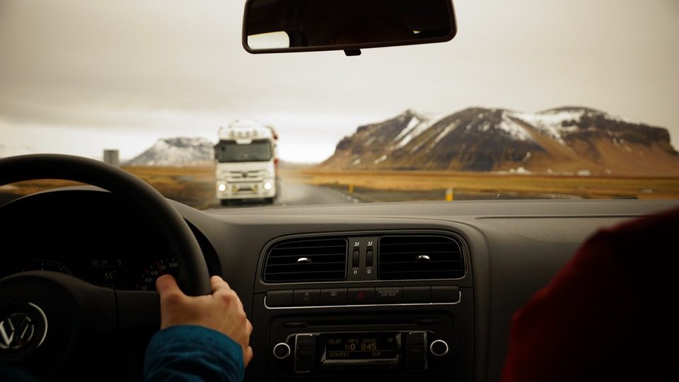 8 consigli importanti per guidare in Islanda durante un viaggio su strada
