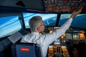 Boeing: entro il 2043 domanda per quasi 2,4 mln di piloti, tecnici e personale di bordo