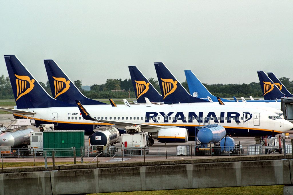 Tribunale di Barcellona dà ragione a Ryanair. Le ota aumentano i prezzi